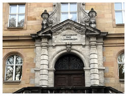 Foto Eingang zum Amts- und Landgericht